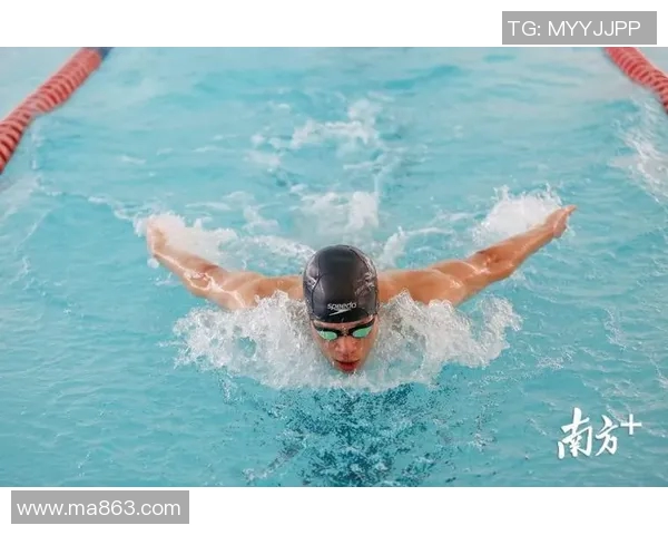 蝶泳训练中的核心身体素质要求与提升方法分析